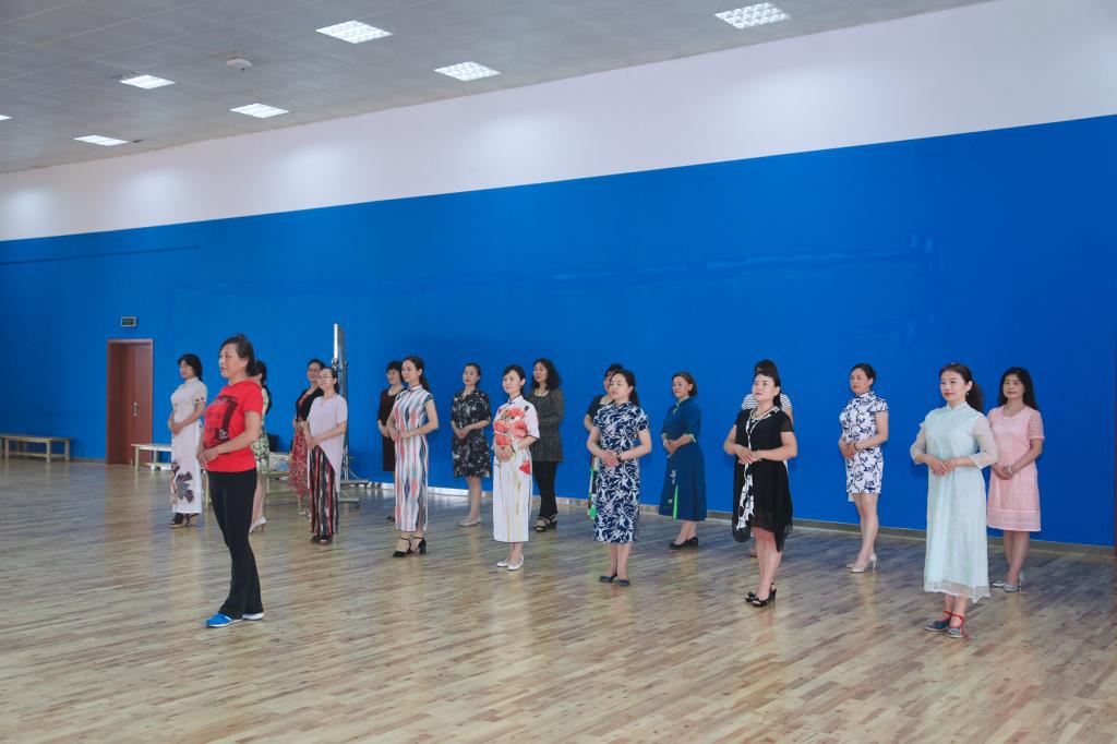 1.形体训练