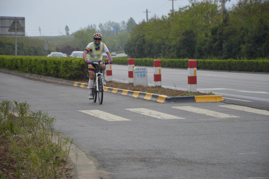 魏继成——在205Km路上